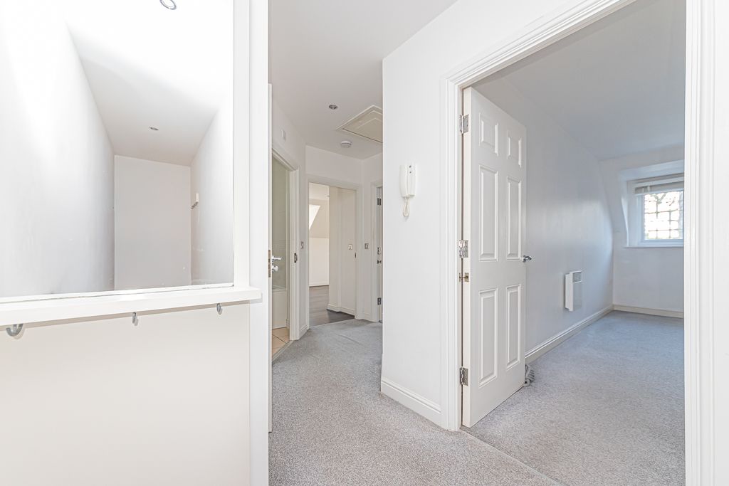 Additional image 5 of 2 bed flat for saleLondon Road, Ascot SL5