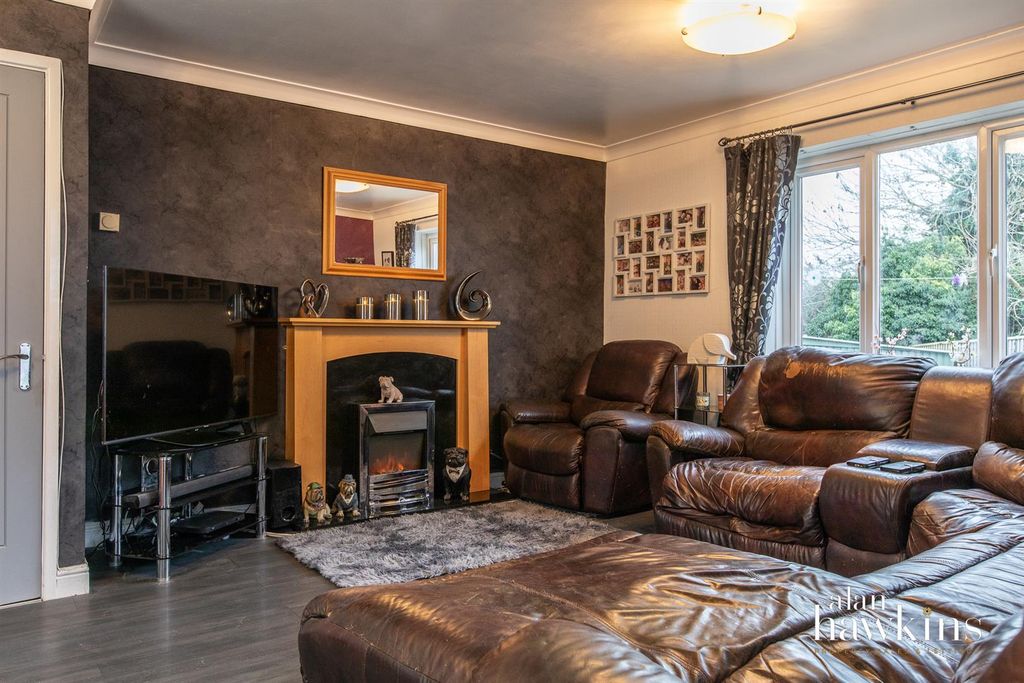 Additional image 2 of 3 bed link detached house for saleHigh Mead, Royal Wootton Bassett SN4