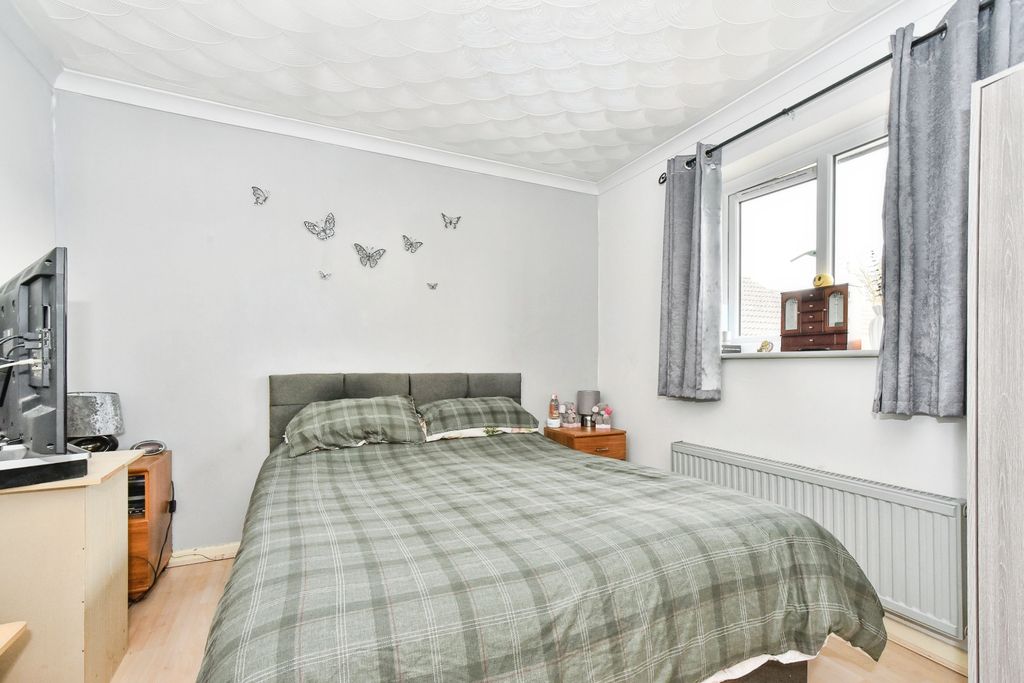 Additional image 9 of 3 bed end terrace house for saleFyne Close - Sparcells, Swindon SN5