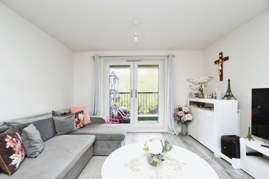 Additional image 5 of 2 bed flat for saleSmiths Lane, Swindon SN3