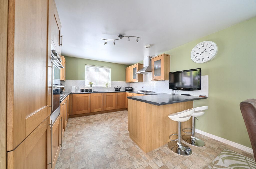 Additional image 4 of 4 bed detached house for saleJopp Close, Taw Hill, Swindon SN25