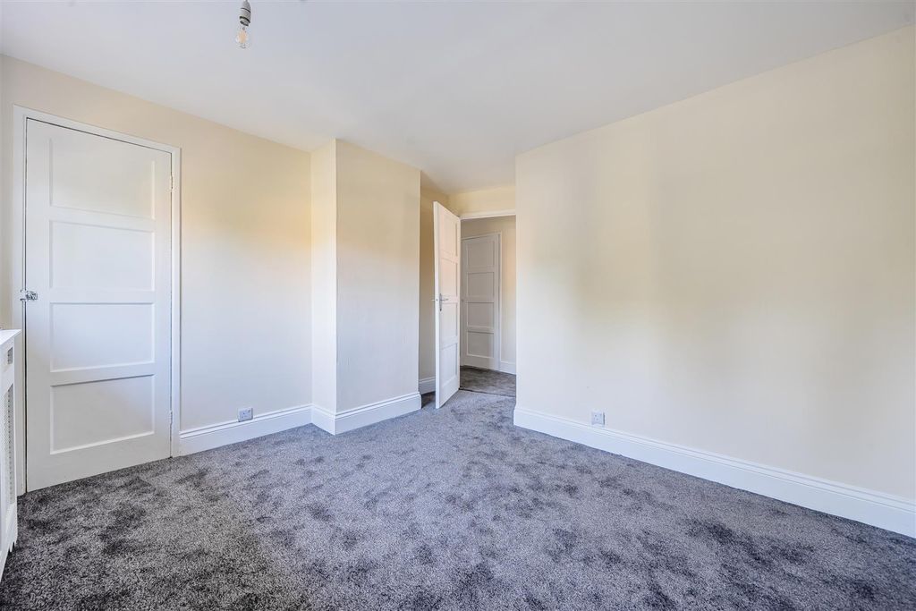 Additional image 13 of 3 bed semi-detached house for saleCricket Field Grove, Crowthorne, Berkshire RG45