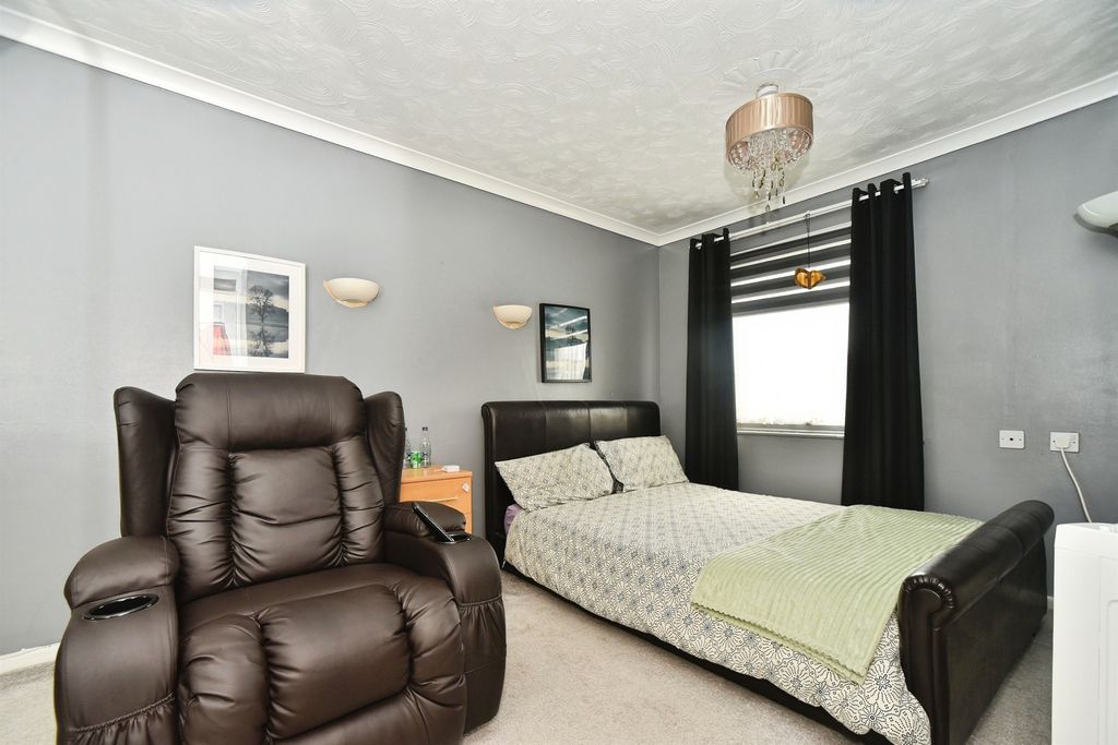 Additional image 7 of 3 bed end terrace house for saleEliot Close, Swindon SN3