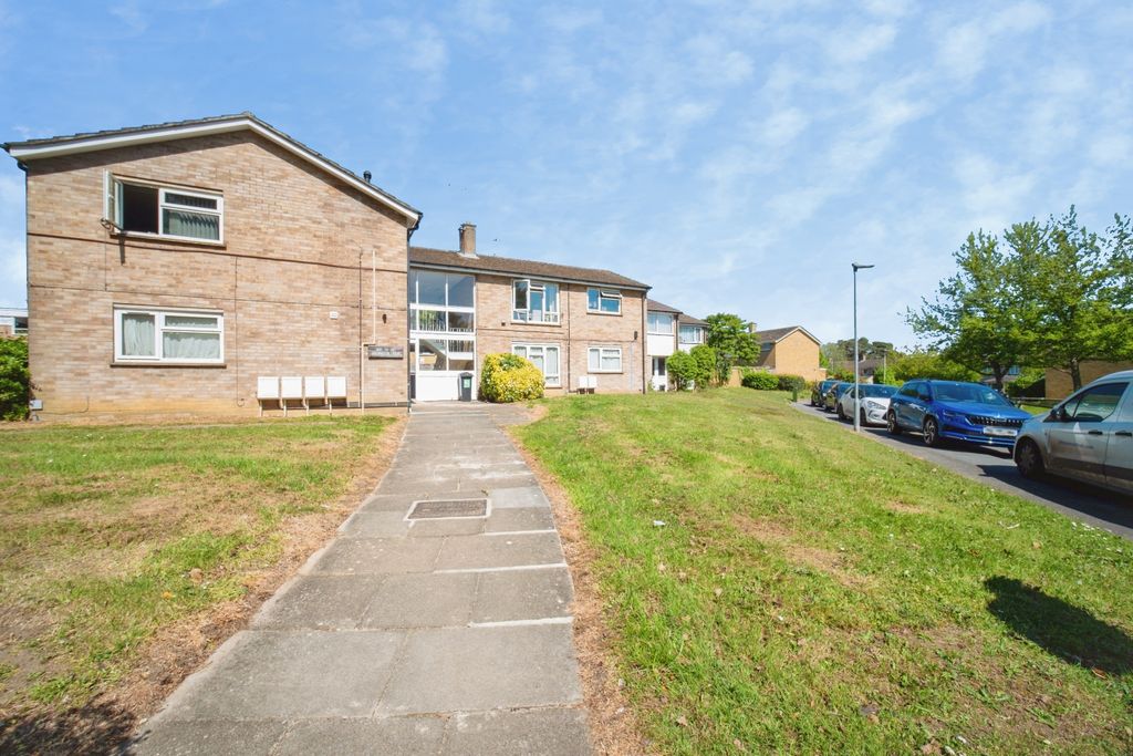 Additional image 2 of 1 bed flat for saleUffington Drive, Bracknell RG12