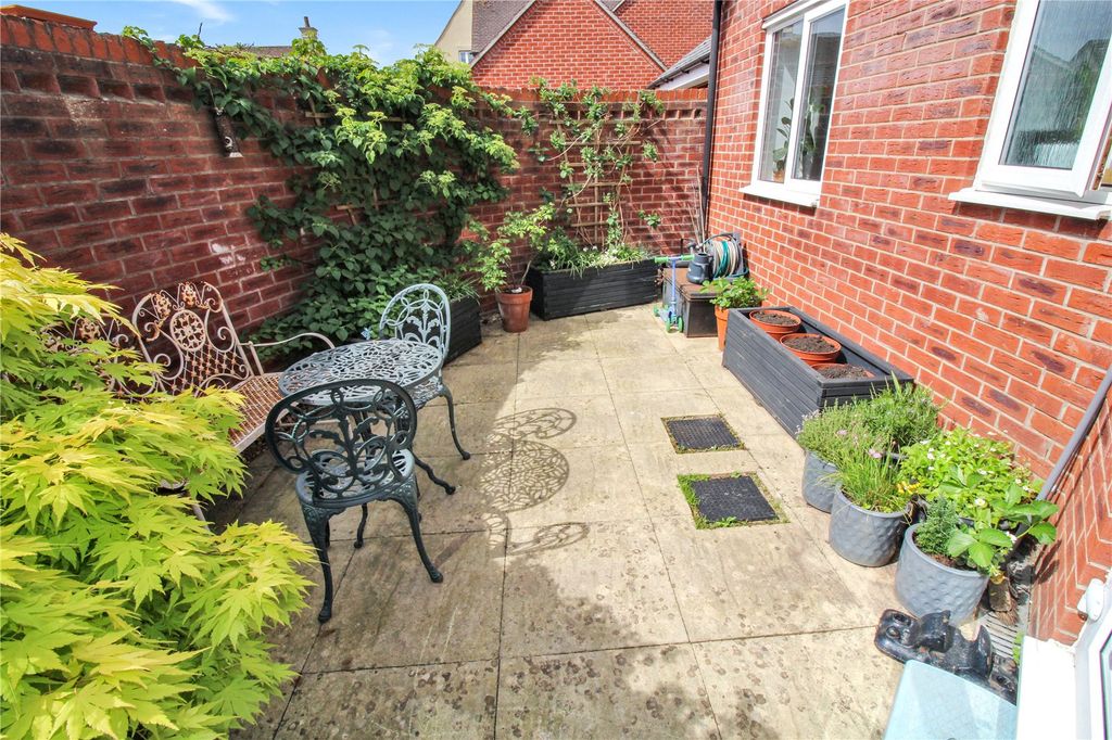 Additional image 2 of 2 bed maisonette for saleStackpole Crescent, Redhouse, Swindon, Wiltshire SN25