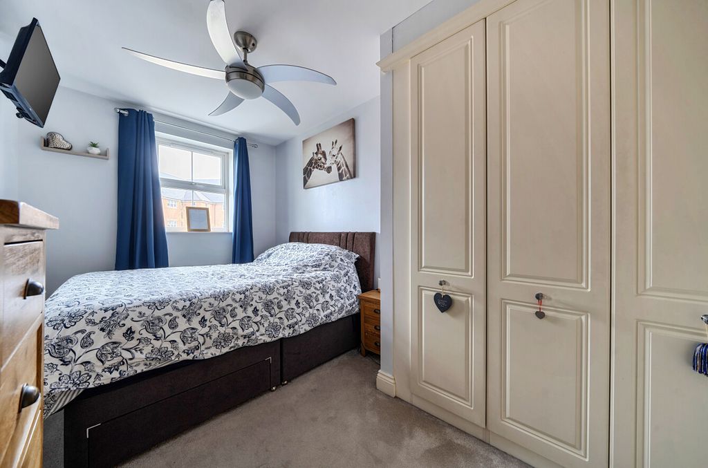 Additional image 9 of 4 bed terraced house for saleEstella Close, Haydon End, Swindon, Wiltshire SN25