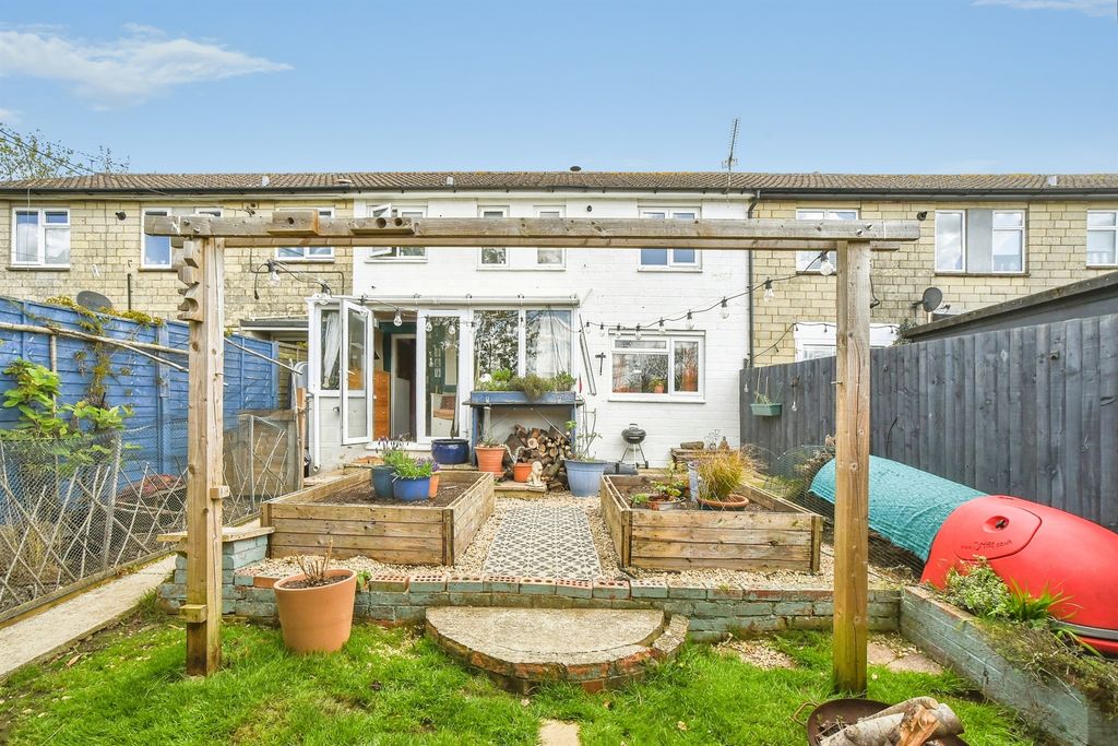 Additional image 10 of 3 bed terraced house for saleCorsham Road, Lacock, Chippenham SN15