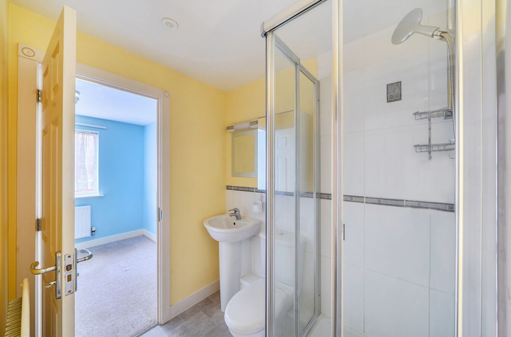 Additional image 21 of 5 bed terraced house for saleZakopane Road, Swindon, Wiltshire SN25