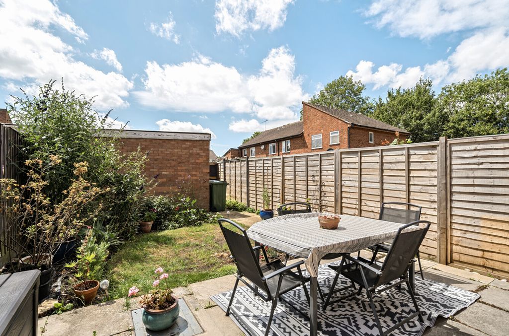 Additional image 2 of 3 bed end terrace house for saleChalgrove Field, Freshbrook, Swindon SN5
