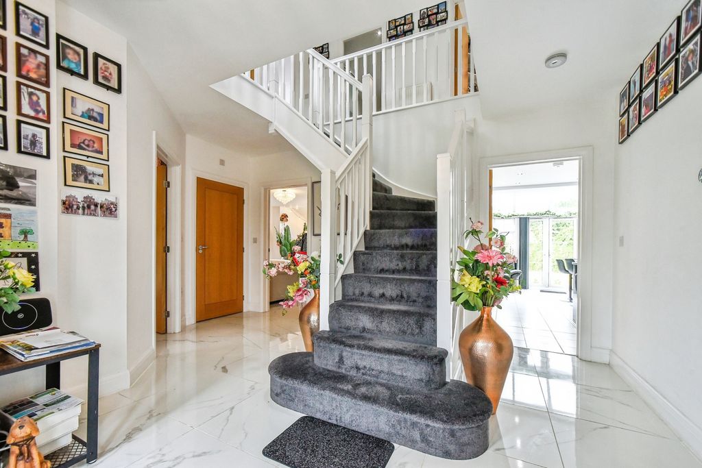 Additional image 2 of 6 bed detached house for saleAdams Meadow - Wanborough, Swindon SN4