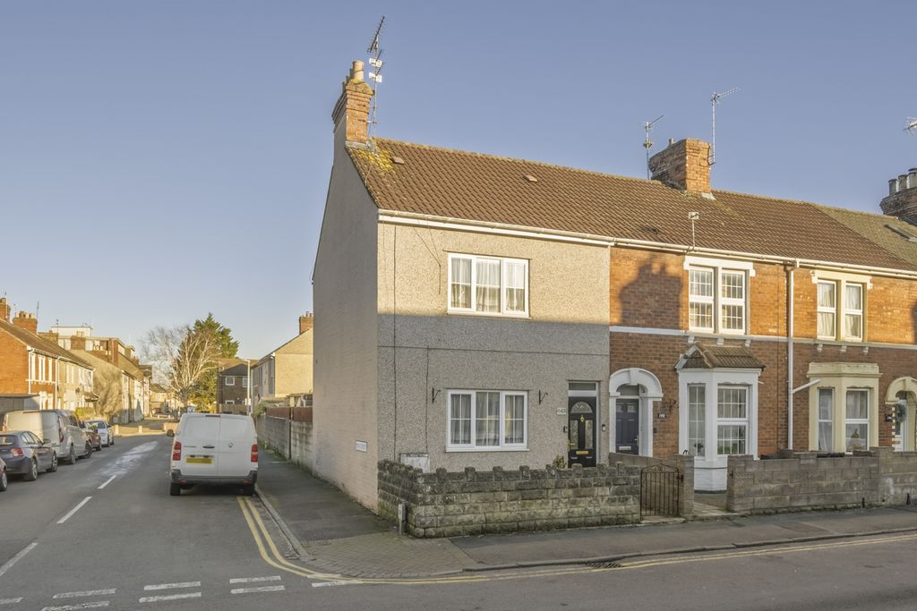 3 bed terraced house for saleMorrison Street, Swindon SN2