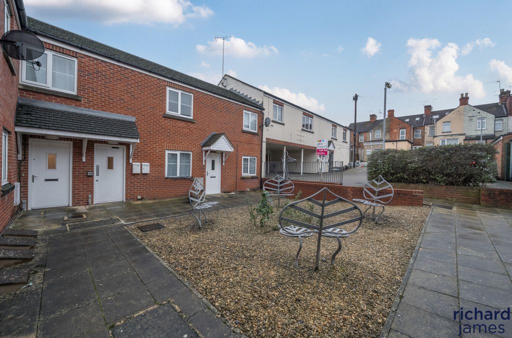 Additional image 16 of 1 bed flat for saleWhitney Street, Swindon SN1