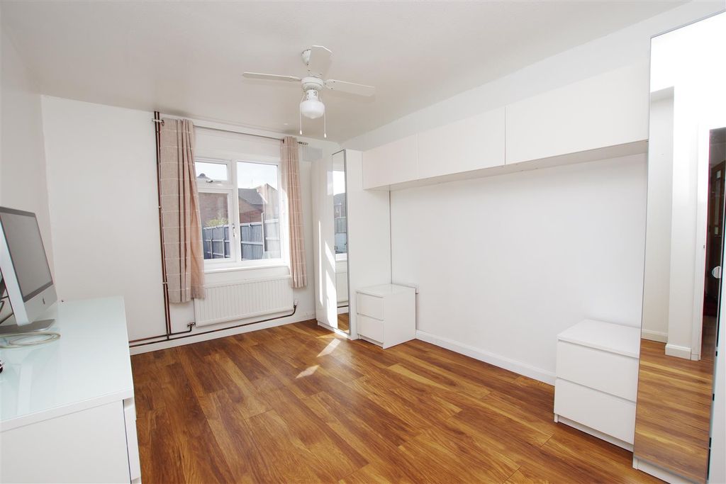 Additional image 6 of 2 bed bungalow for saleChalgrove Field, Freshbrook, Swindon SN5