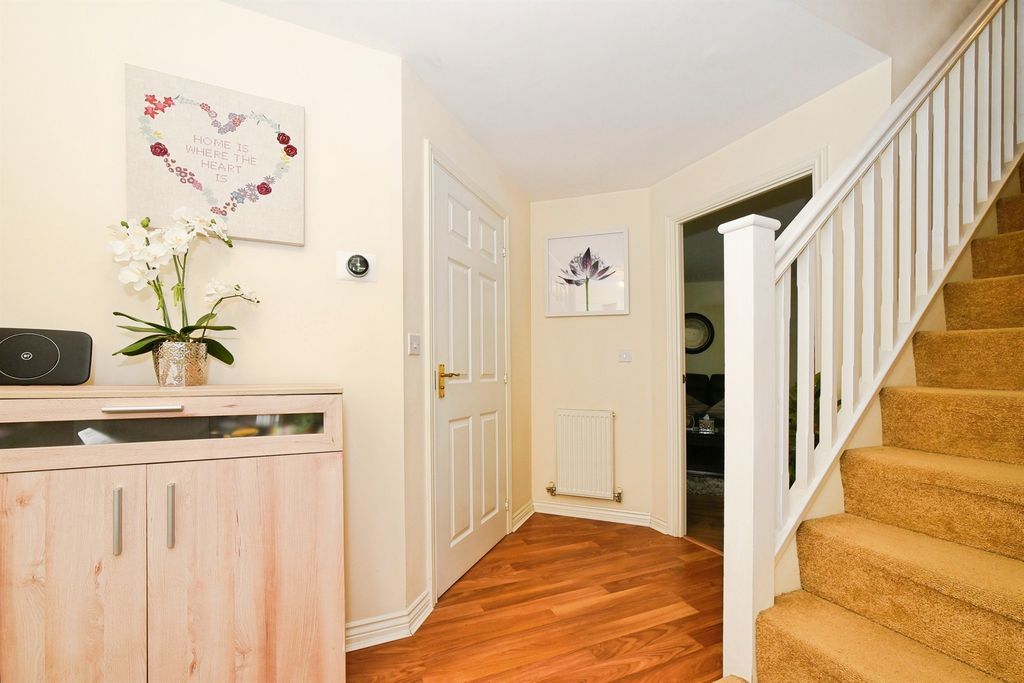 Additional image 10 of 3 bed semi-detached house for saleEndeavour Road, Swindon SN3