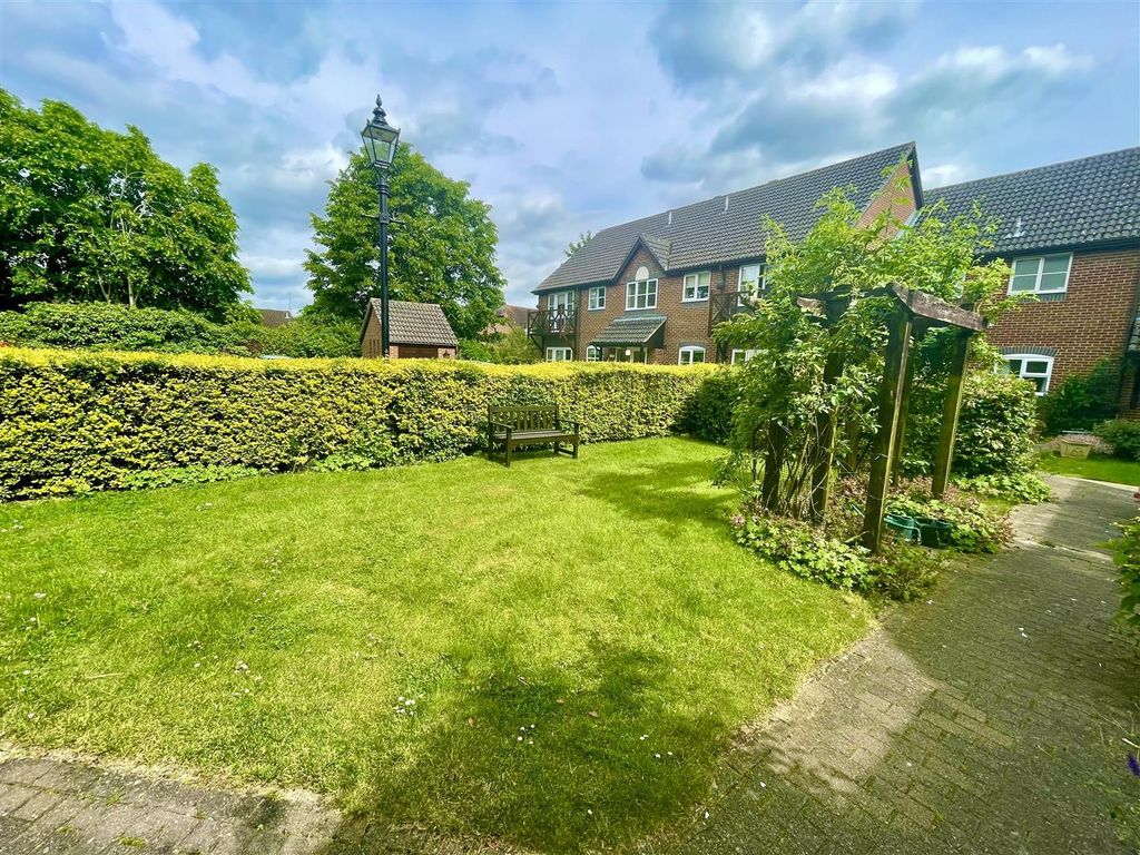 Additional image 8 of 1 bed flat for saleMarlborough Road, Swindon SN3