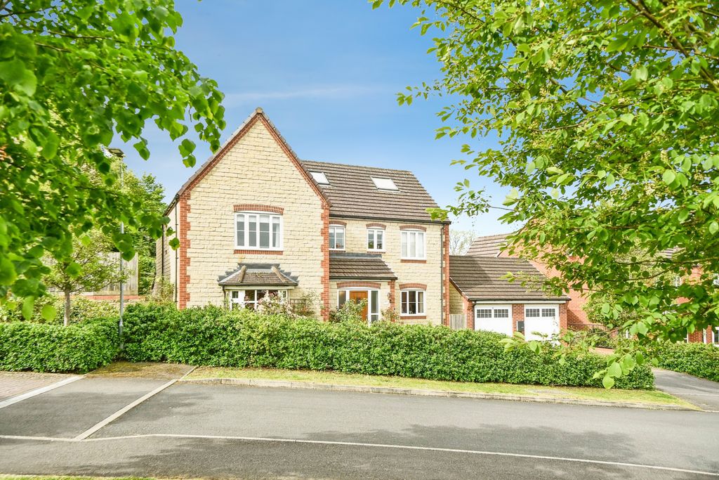 Additional image 19 of 6 bed detached house for saleAdams Meadow - Wanborough, Swindon SN4