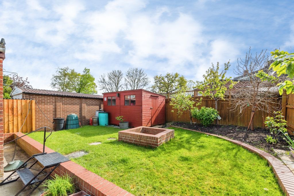 Additional image 18 of 6 bed semi-detached house for saleThames Avenue, Swindon SN25