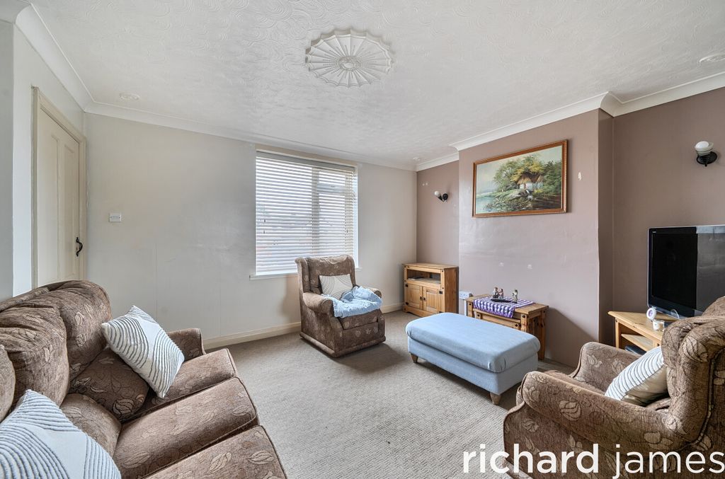 Additional image 3 of 3 bed semi-detached house for saleWhitworth Road, Swindon SN25
