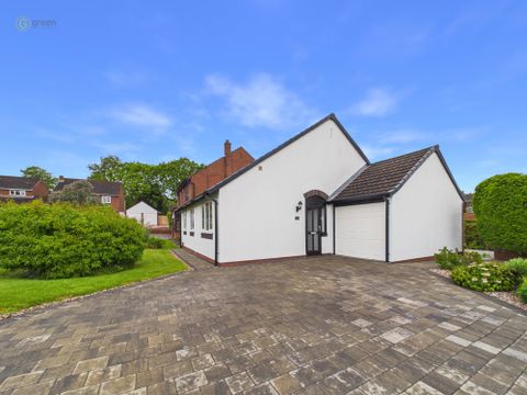 Salisbury Grove, Walmley, Sutton Coldfield B72