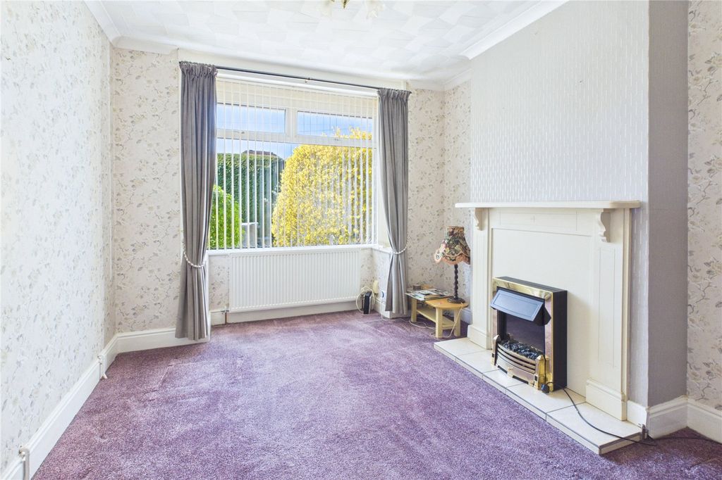 Additional image 2 of 3 bed semi-detached house for saleCricklade Road, Upper Stratton, Swindon SN2