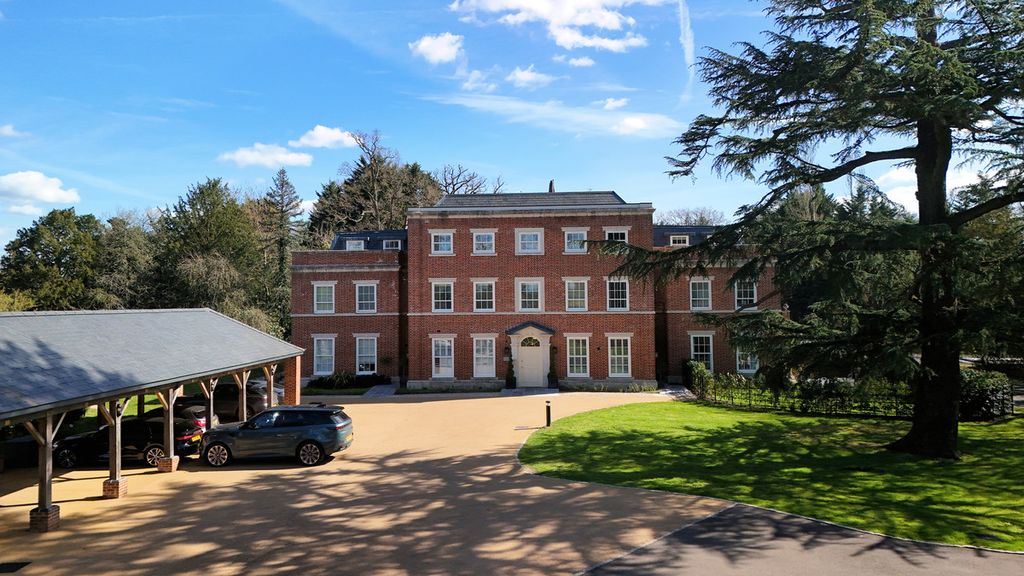 Additional image 25 of 2 bed flat for saleWinkfield Park Winkfield Row Bracknell, Berkshire RG42