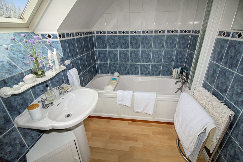 Additional image 16 of 3 bed detached house for saleAbbotsbury Way, Swindon, Wiltshire SN25