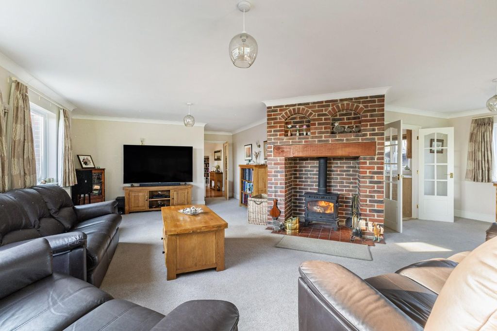 Additional image 6 of 5 bed property for saleChurch Lane, Figheldean, Salisbury SP4