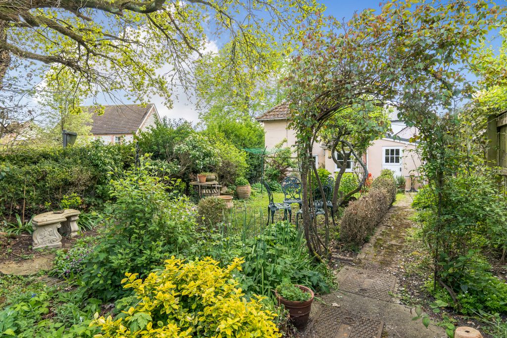 Additional image 10 of 3 bed detached house for saleMiddle Woodford, Salisbury SP4