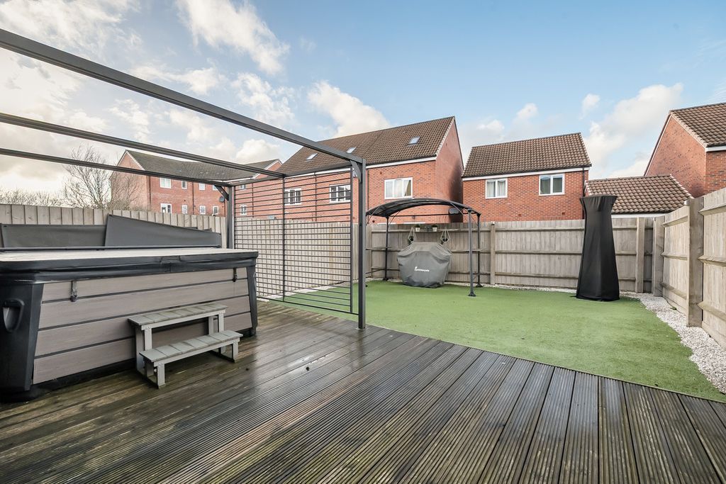 Additional image 14 of 3 bed semi-detached house for saleAcademy Close, Melksham SN12