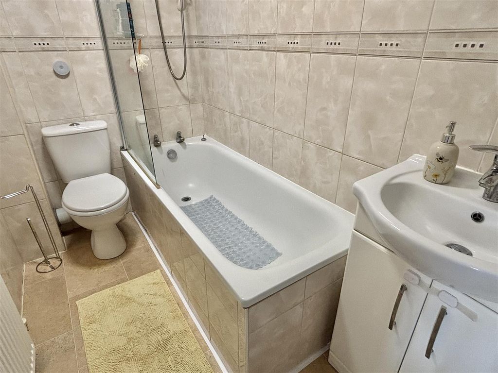 Additional image 16 of 4 bed semi-detached house for saleHolland Close, Chippenham SN15