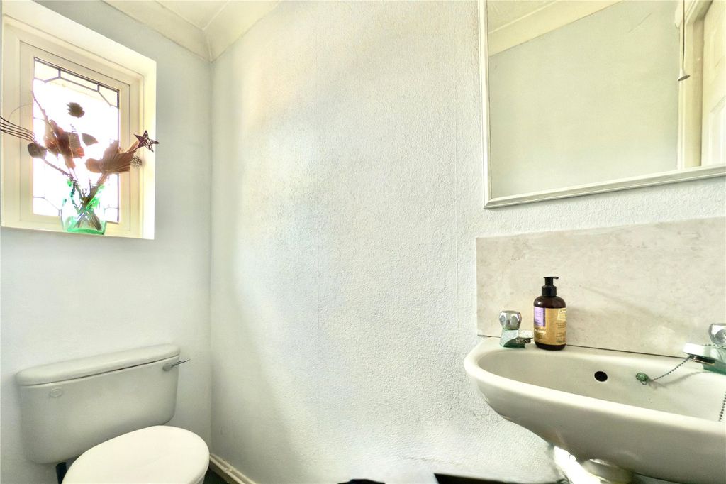 Additional image 9 of 4 bed detached house for saleEddington Road, Bracknell, Berkshire RG12
