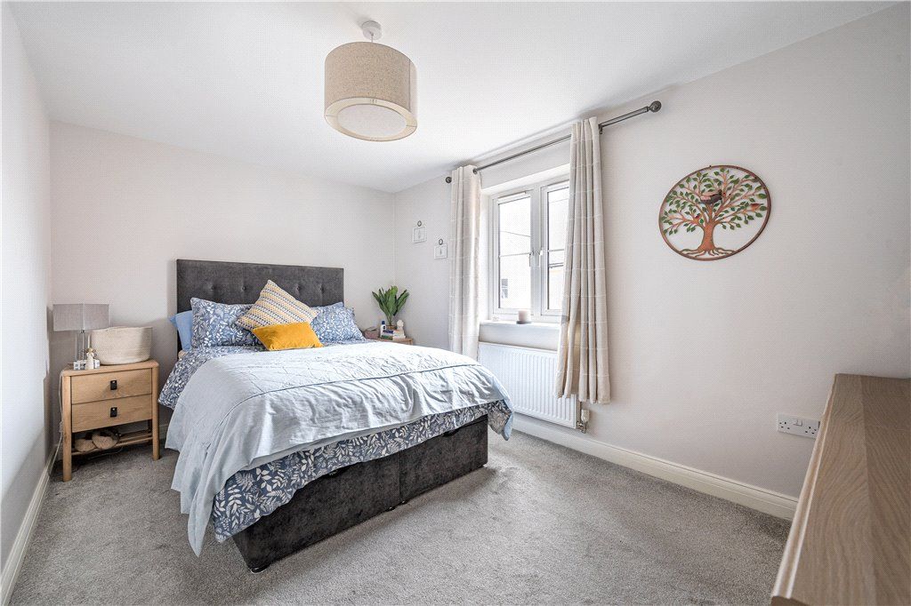 Additional image 4 of 2 bed maisonette for saleThe Robins, Bracknell RG12