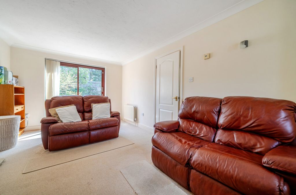 Additional image 12 of 3 bed end terrace house for saleStevenson Drive, Binfield, Bracknell RG42