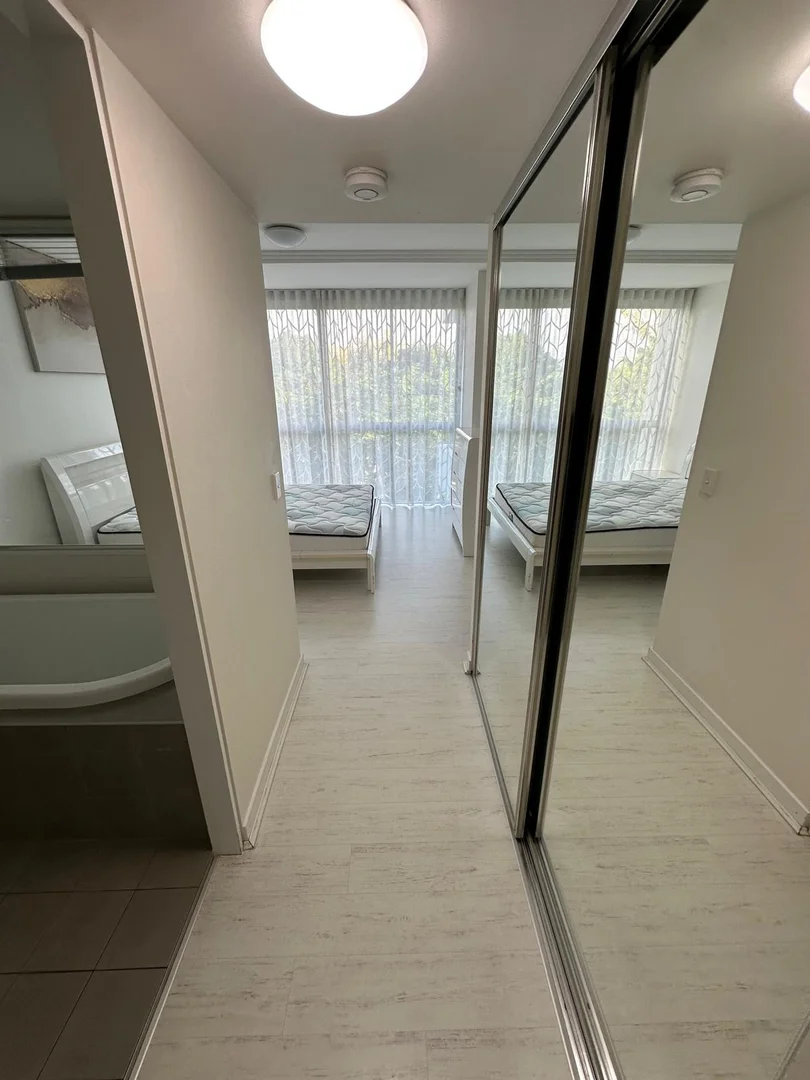 Additional image 10 of Broadbeach QLD 4218