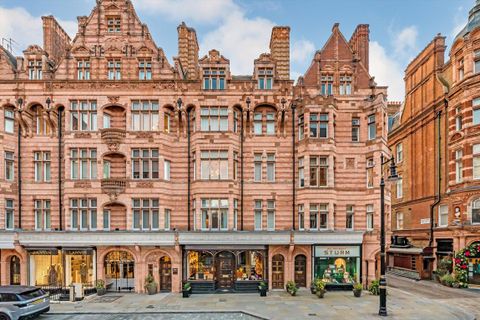 Mount Street, Mayfair W1K