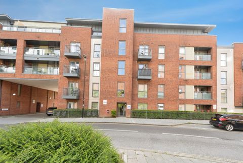 John Thornycroft Road, Southampton, Hampshire SO19