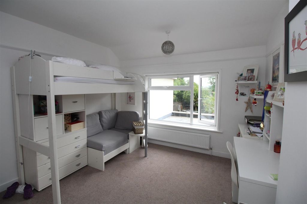 Additional image 16 of 4 bed semi-detached house for saleEast Yewstock Crescent, Chippenham SN15