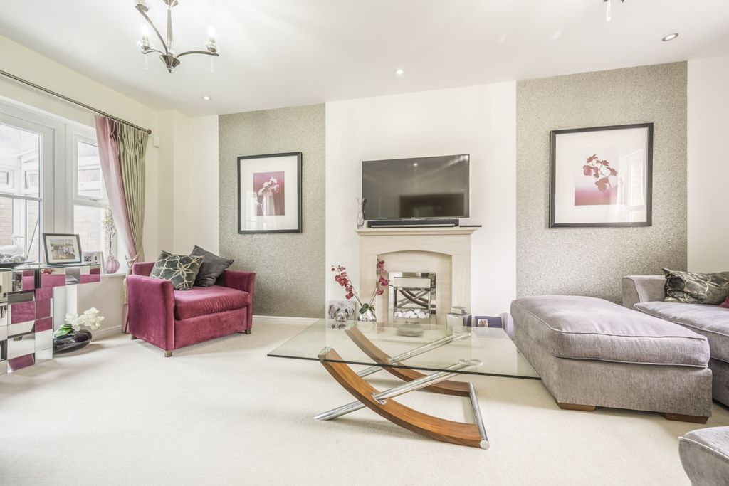 Additional image 9 of 5 bed detached house for saleEast Wichel Way, Swindon SN1