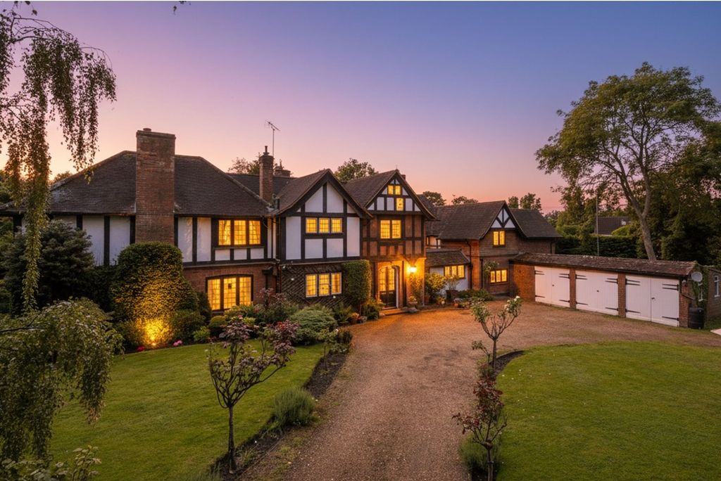 7 bed detached house for saleOld Farm Drive, Warfield Borders RG12