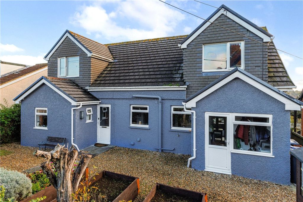 Additional image 5 of 4 bed detached house for salePipers Piece, Herd Street, Marlborough, Wiltshire SN8