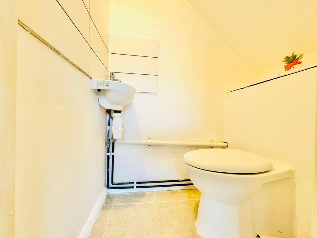 Additional image 3 of 3 bed semi-detached house for saleOverbrook, Swindon SN3
