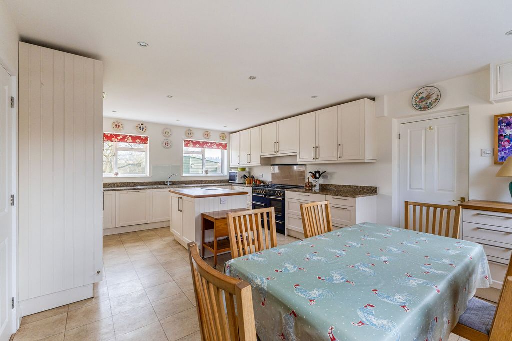 Additional image 2 of 4 bed detached house for saleNetton, Salisbury SP4