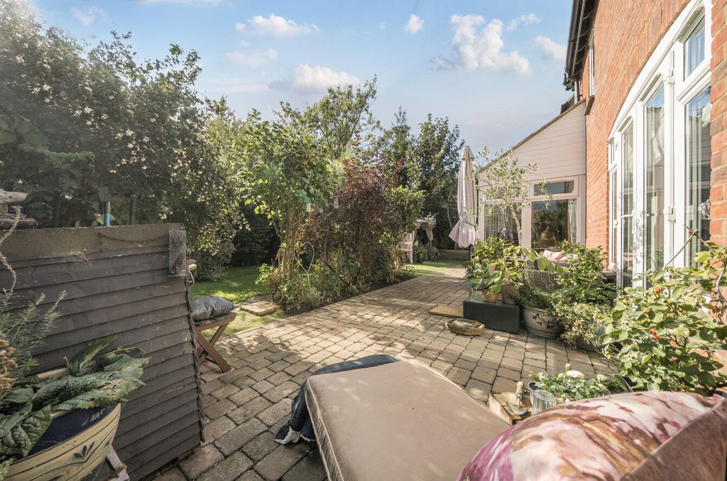 Additional image 13 of 4 bed detached house for saleBroome Manor Lane, Old Town, Swindon SN3