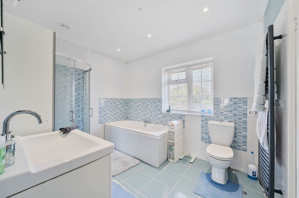 Additional image 16 of 5 bed detached house for saleNew Road, Chiseldon, Swindon SN4