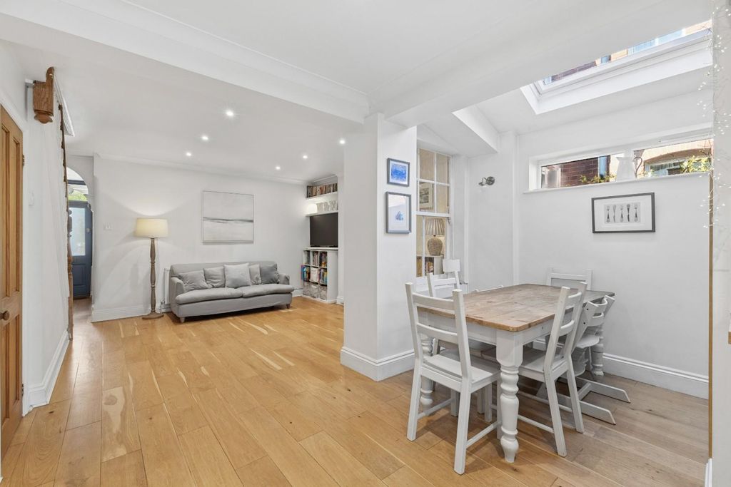 Additional image 8 of 3 bed semi-detached house for saleHulse Road, Salisbury SP1