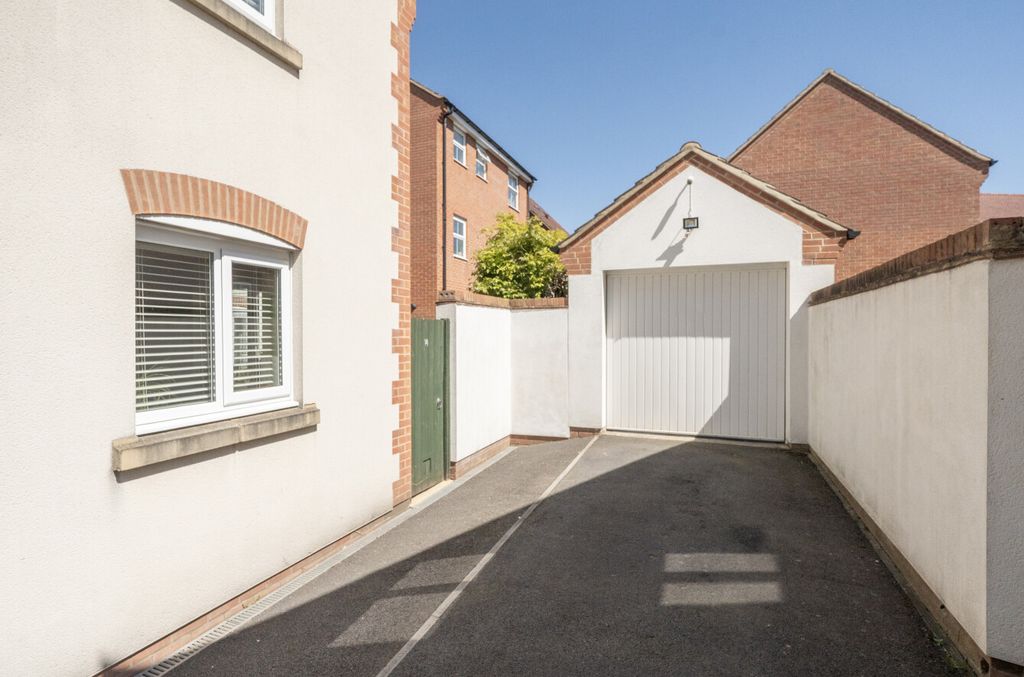 Additional image 19 of 4 bed detached house for saleJopp Close, Taw Hill, Swindon SN25