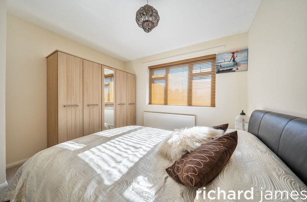 Additional image 6 of 4 bed semi-detached house for saleWestminster Road, Toothill, Swindon SN5