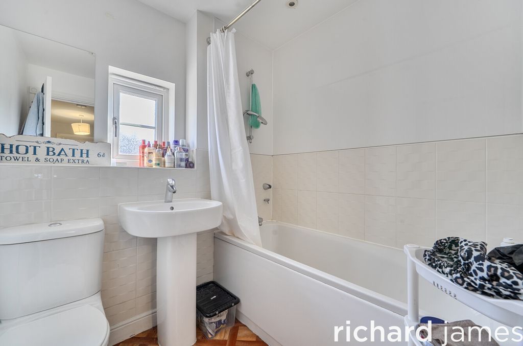 Additional image 10 of 3 bed terraced house for saleMarlborough Road, Swindon SN3