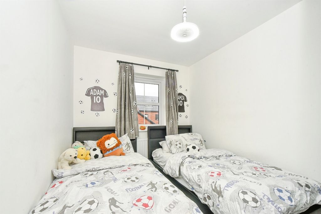 Additional image 9 of 3 bed semi-detached house for salePrunus Walk, Swindon SN1