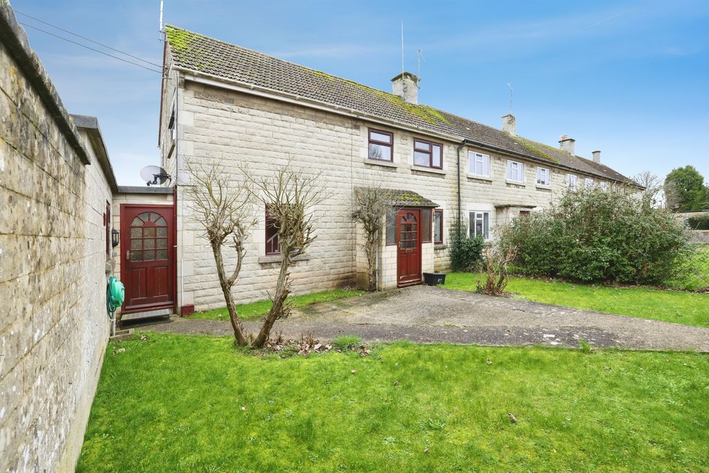 3 bed end terrace house for saleChestnut Road, Sutton Benger, Chippenham SN15
